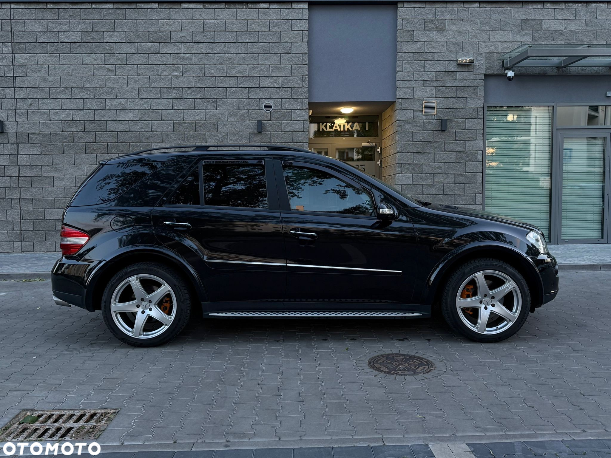 Mercedes-Benz ML 500 4-Matic - 17