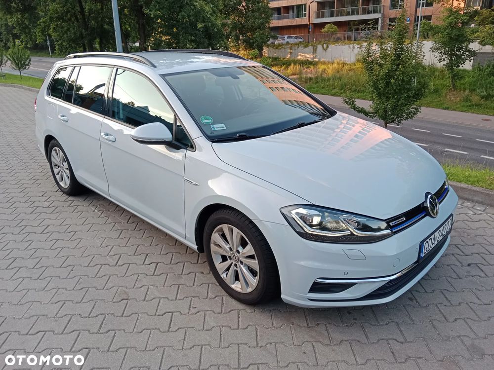 Volkswagen Golf 1.5 TSI BMT Comfortline - 1