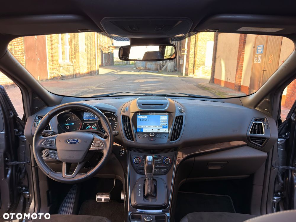 Ford Kuga 2.0 TDCi 4x4 ST-Line - 26
