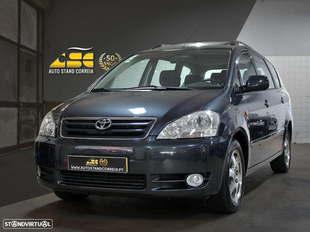 Toyota Avensis Verso 2.0 D-4D Sol - 1