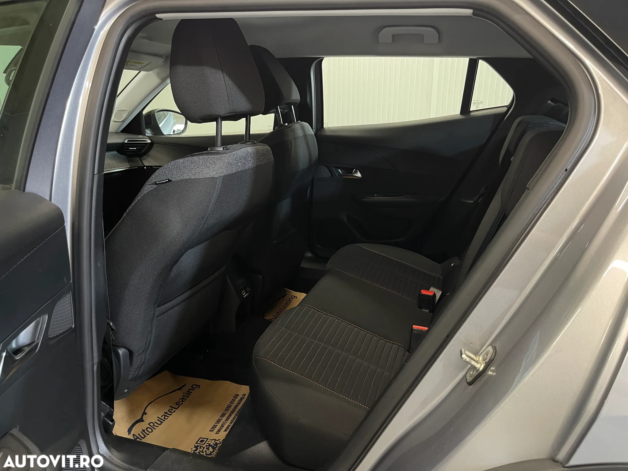 Peugeot 2008 1.2 PureTech EAT8 STT Active Pack - 10