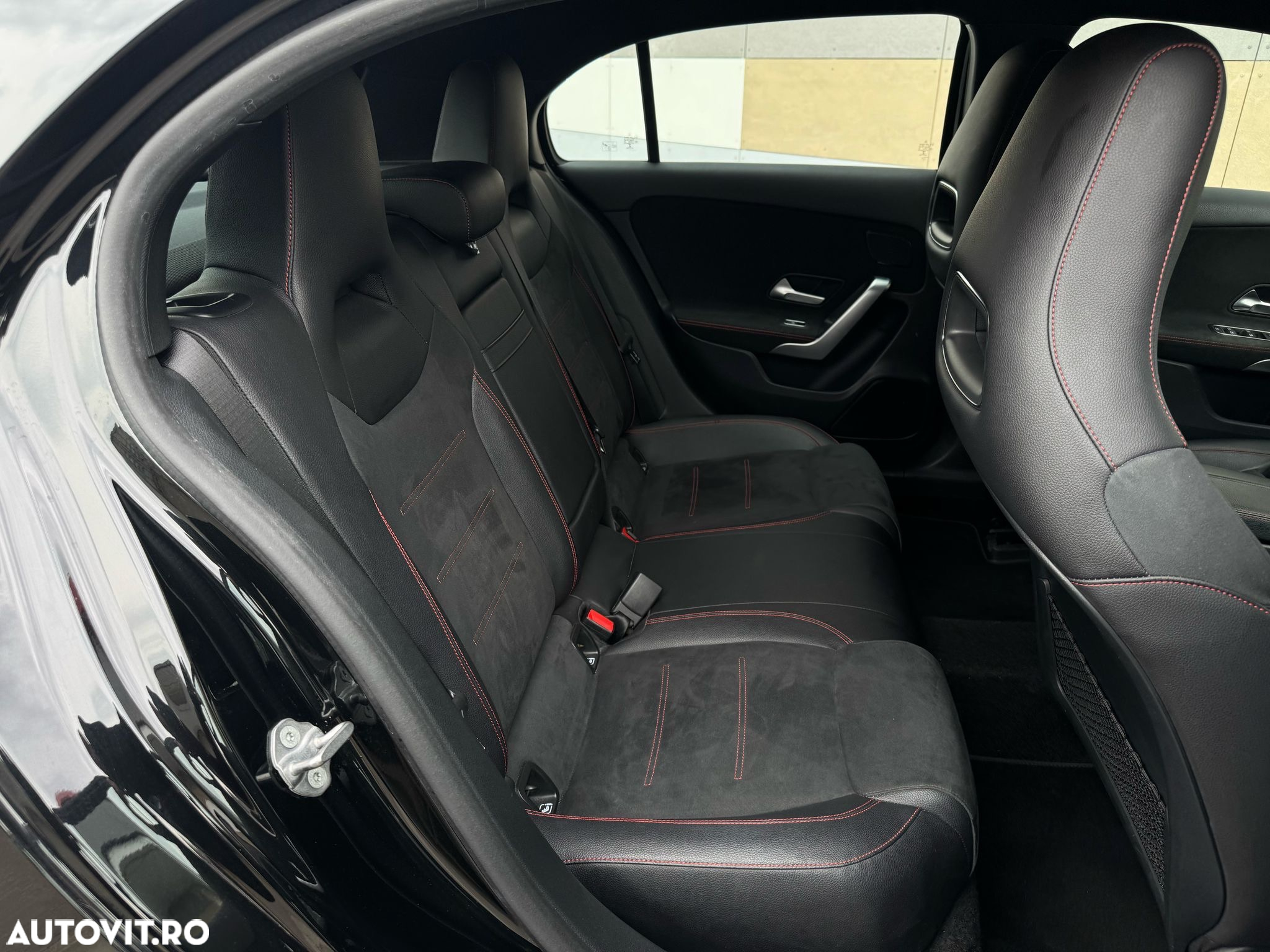 Mercedes-Benz A 180 d 7G-DCT AMG Line - 13