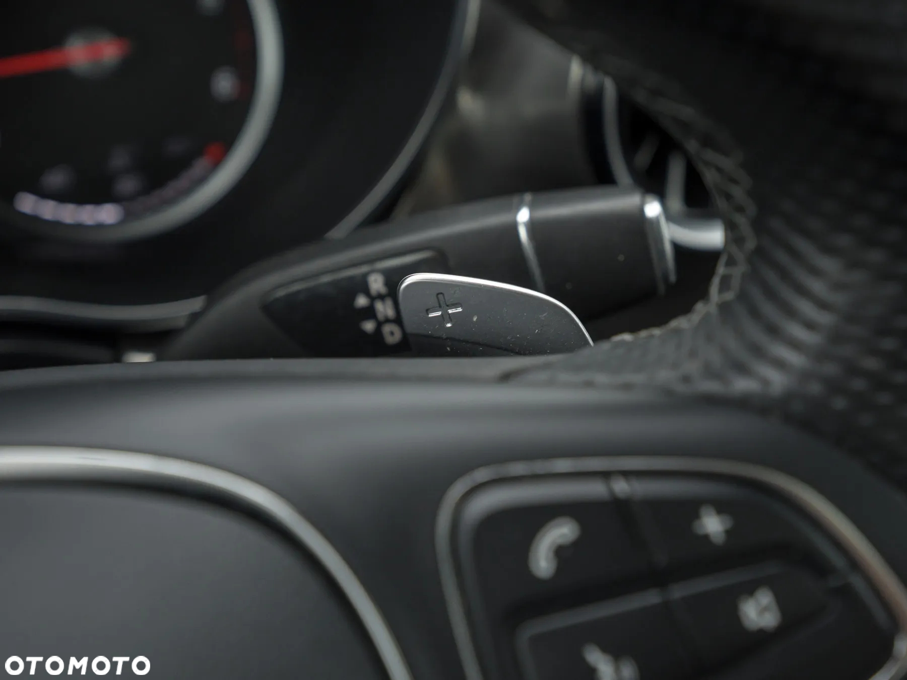 Mercedes-Benz Klasa V 300 d 4-Matic Exclusive 9G-Tronic (d³ugi) - 34