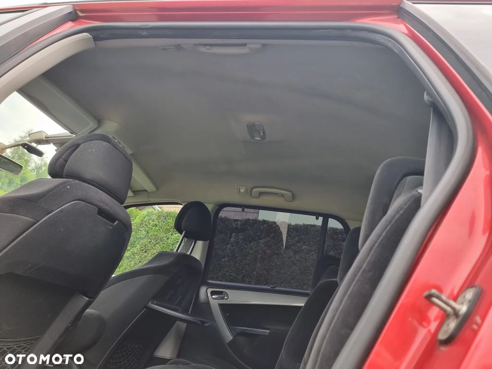 Citroën C4 Picasso 1.6 HDi Impress - 21