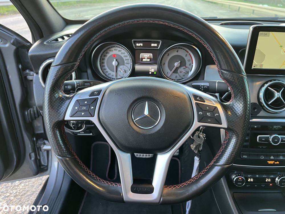 Mercedes-Benz GLA 200 (CDI) d 4Matic 7G-DCT AMG Line - 13