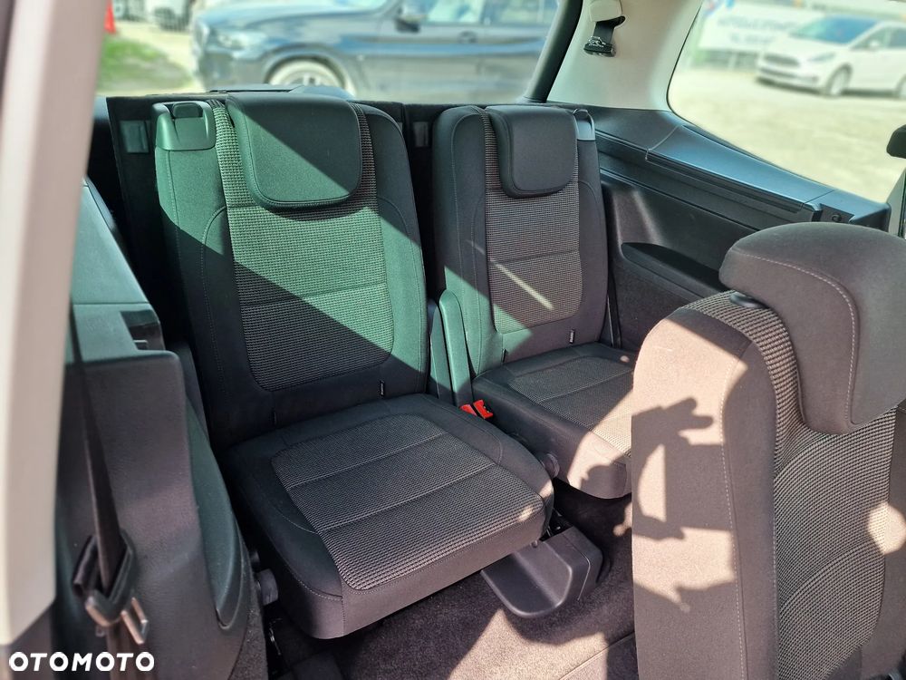 Volkswagen Sharan 2.0 TDI DSG BlueMotion Technology Trendline - 20