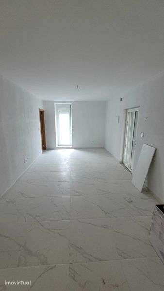 Andar moradia t1 +1 rio tinto Porto - Grande imagem: 3/6