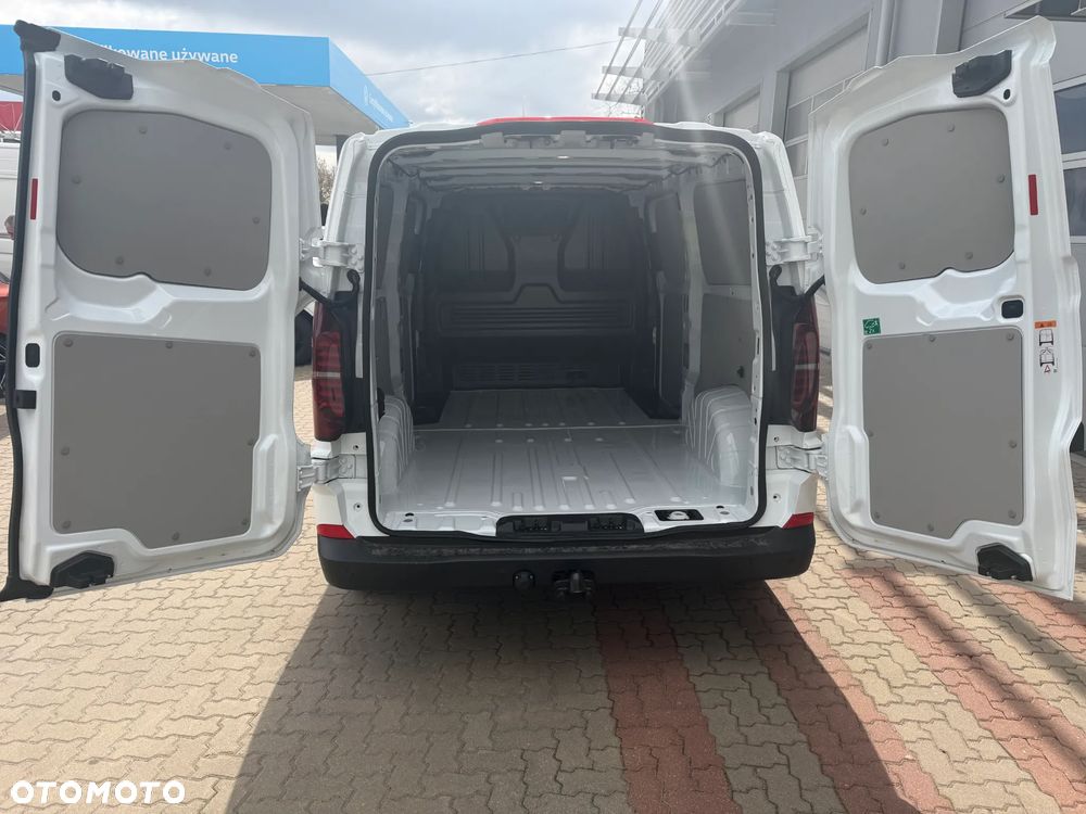 Volkswagen Transporter T7 - 10