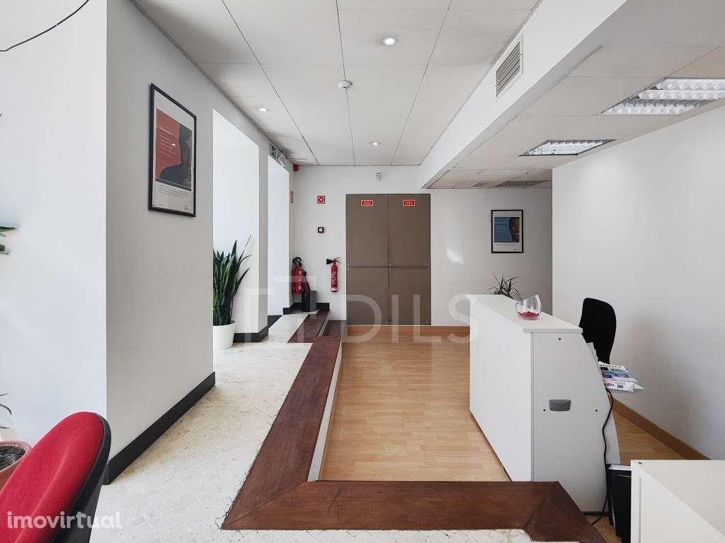 Loja para venda na Rua da Junqueira, Restelo, Belém, Lisboa - Grande imagem: 4/20