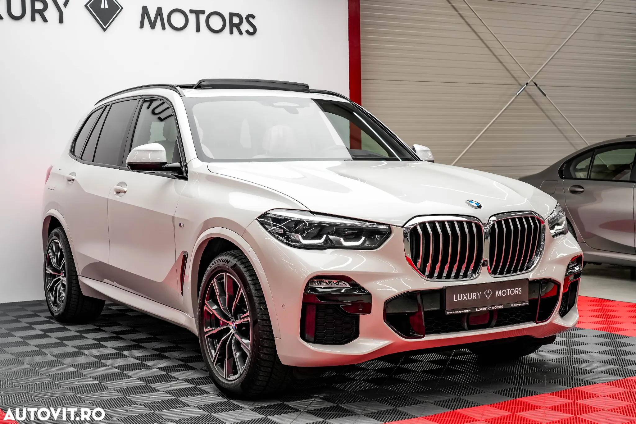 BMW X5 xDrive45e AT PHEV - 3