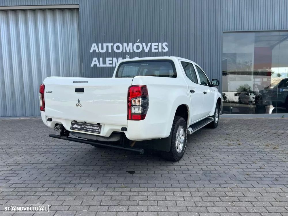 Mitsubishi L200 2.3 DI-D CD Invite 4WD - 6