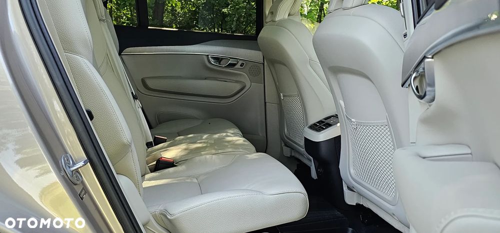 Volvo XC 90 B5 B AWD Ultra Bright - 26