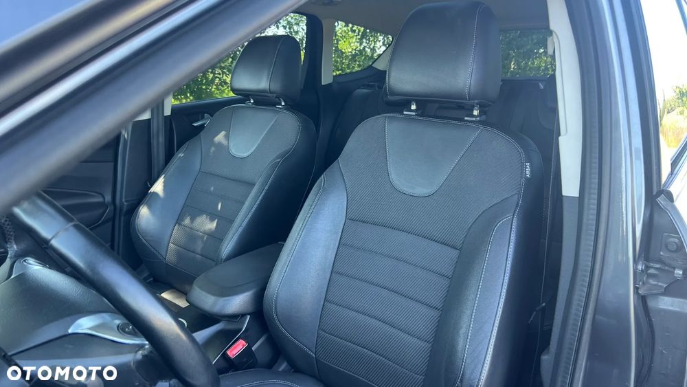 Ford Kuga 2.0 TDCi 4WD Titanium - 17