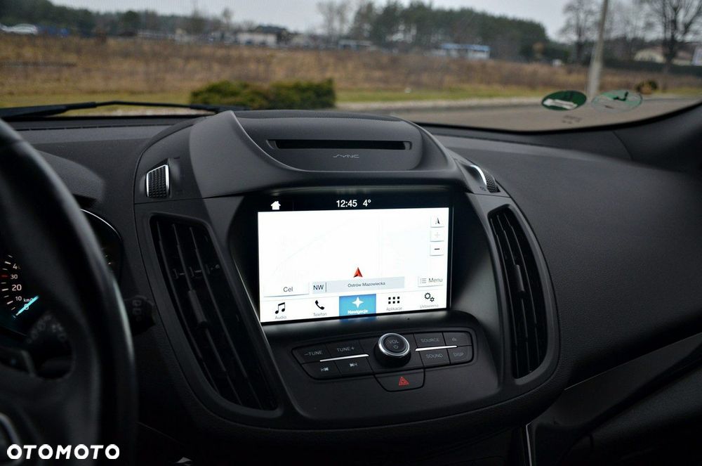 Ford Kuga - 28