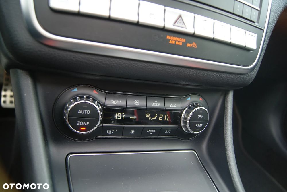 Mercedes-Benz CLA - 36