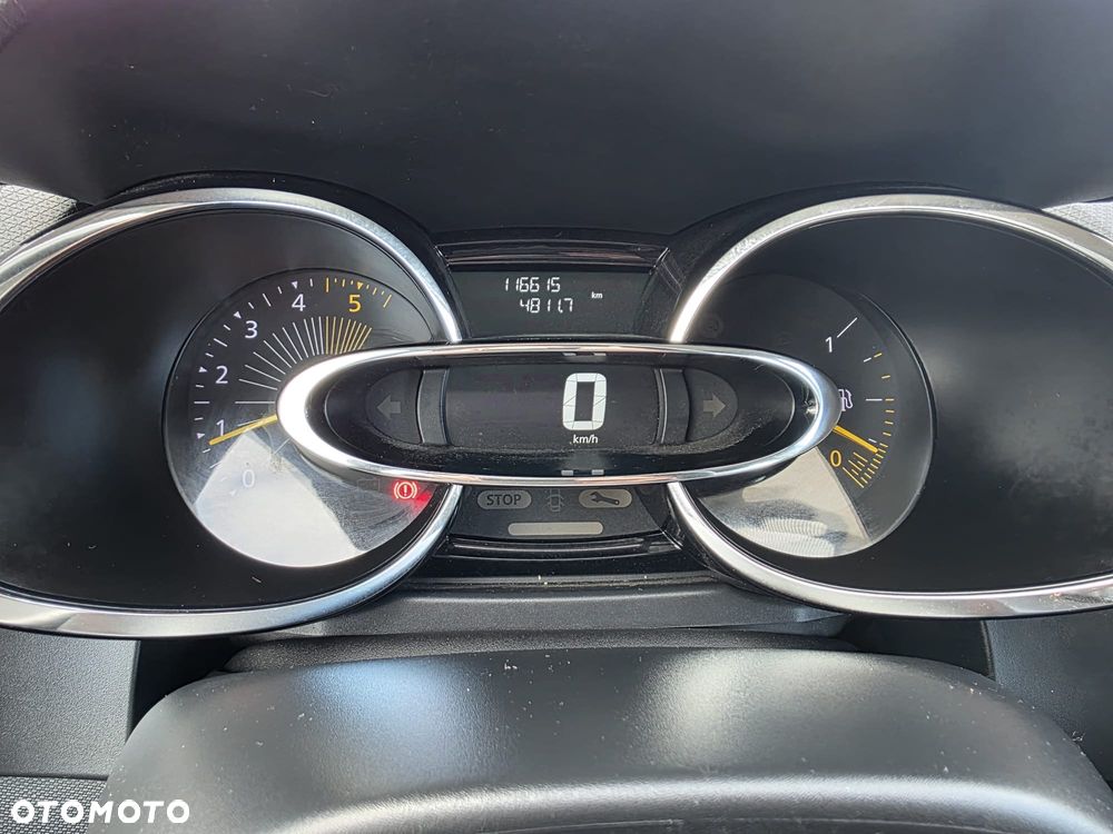 Renault Clio - 16
