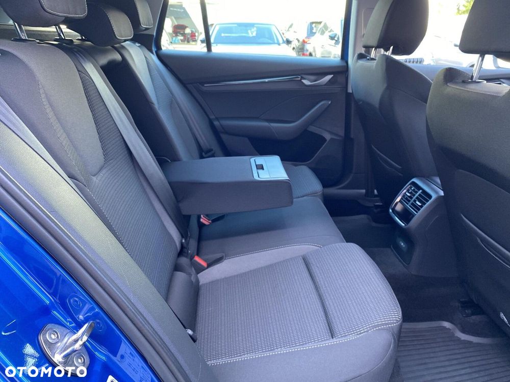 Skoda Octavia 1.5 TSI Selection - 17