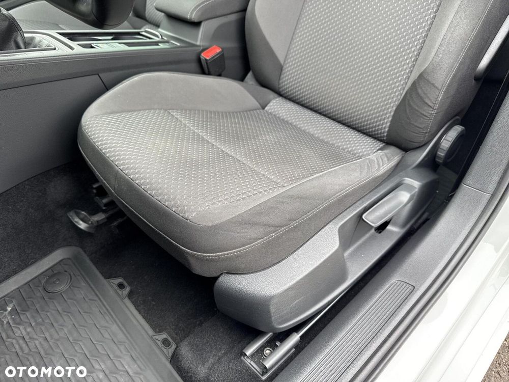 Volkswagen Passat 2.0 TDI EVO Essence - 12