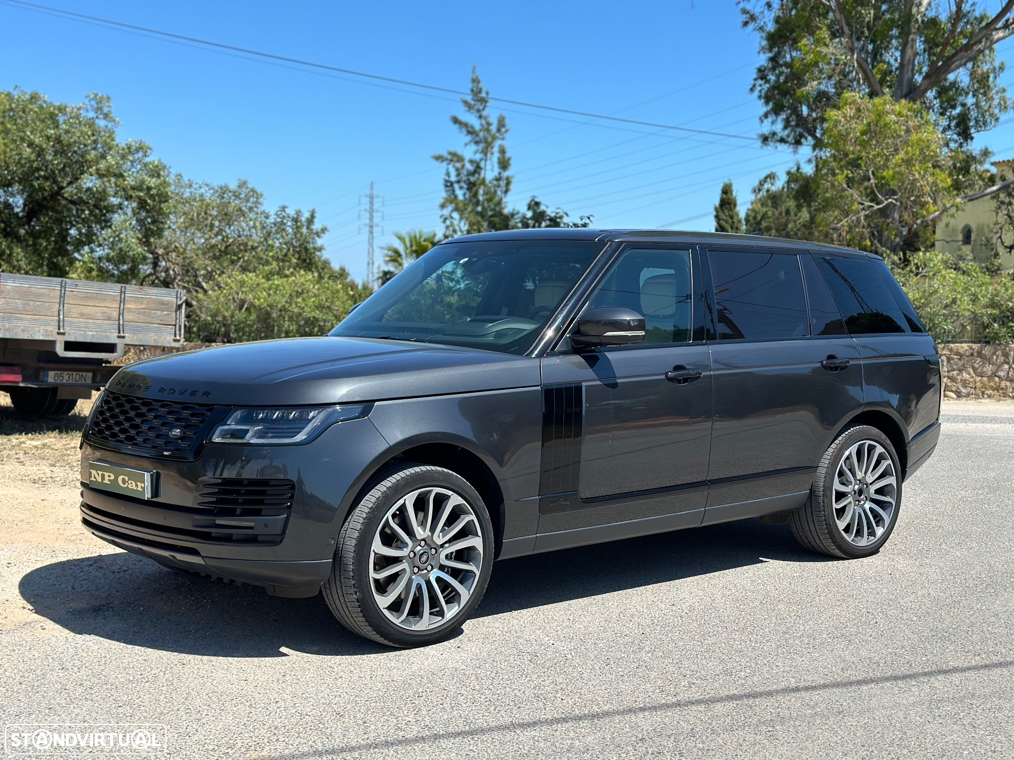Land Rover Range Rover 2.0 Si4 PHEV LWB Autobiography - 4