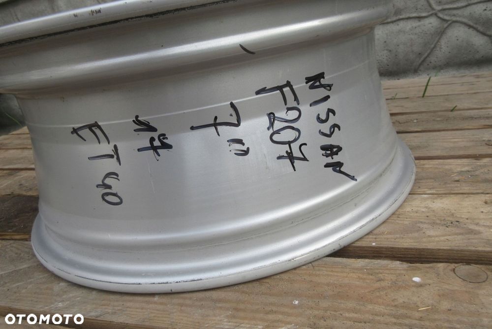 nissan oe alufelga 17 7j 5x114,3 et40 - 5