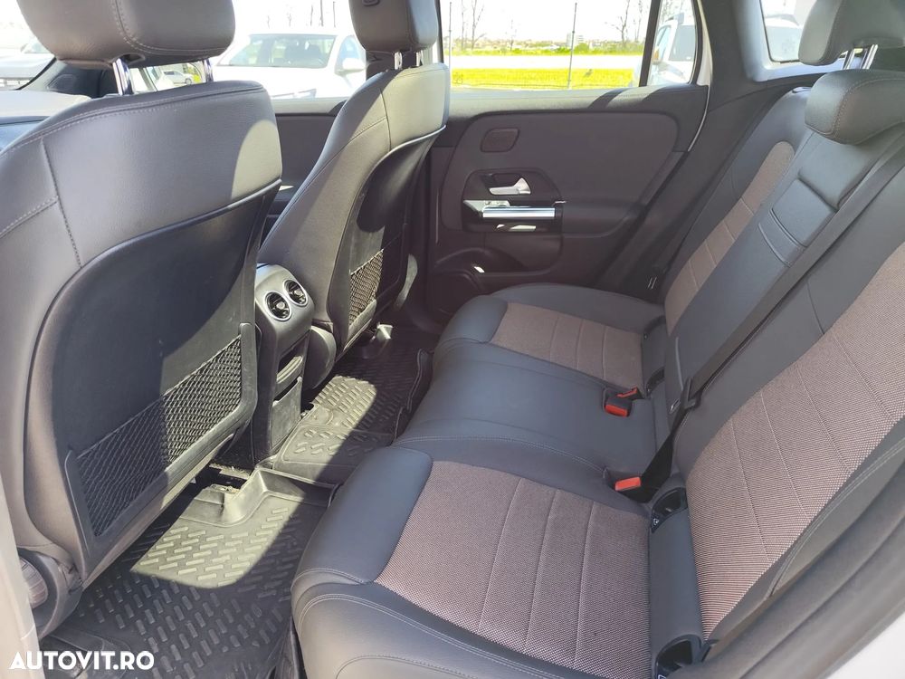 Mercedes-Benz EQA 250 - 13