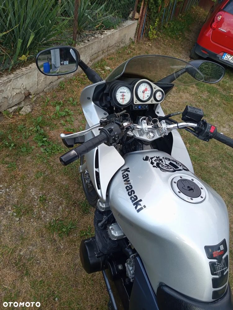 Kawasaki ZR - 5