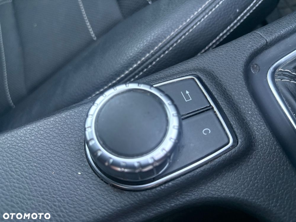 Mercedes-Benz Klasa A 180 BlueEfficiency Edition - 15