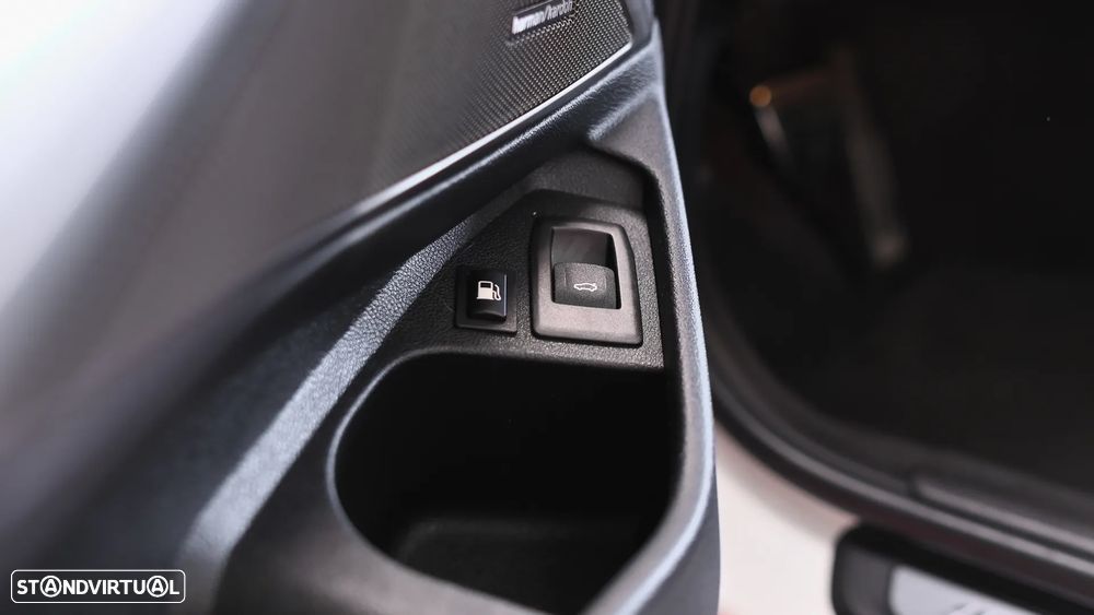 BMW 330 e Aut. M Sport - 58