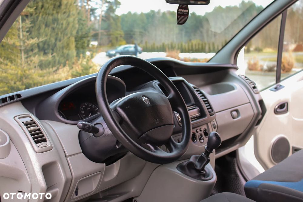 Renault Trafic - 21