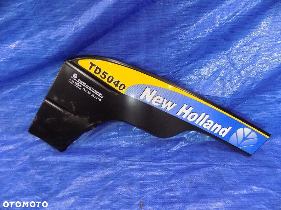 lewa część maski new holland td5040 2008r - 1