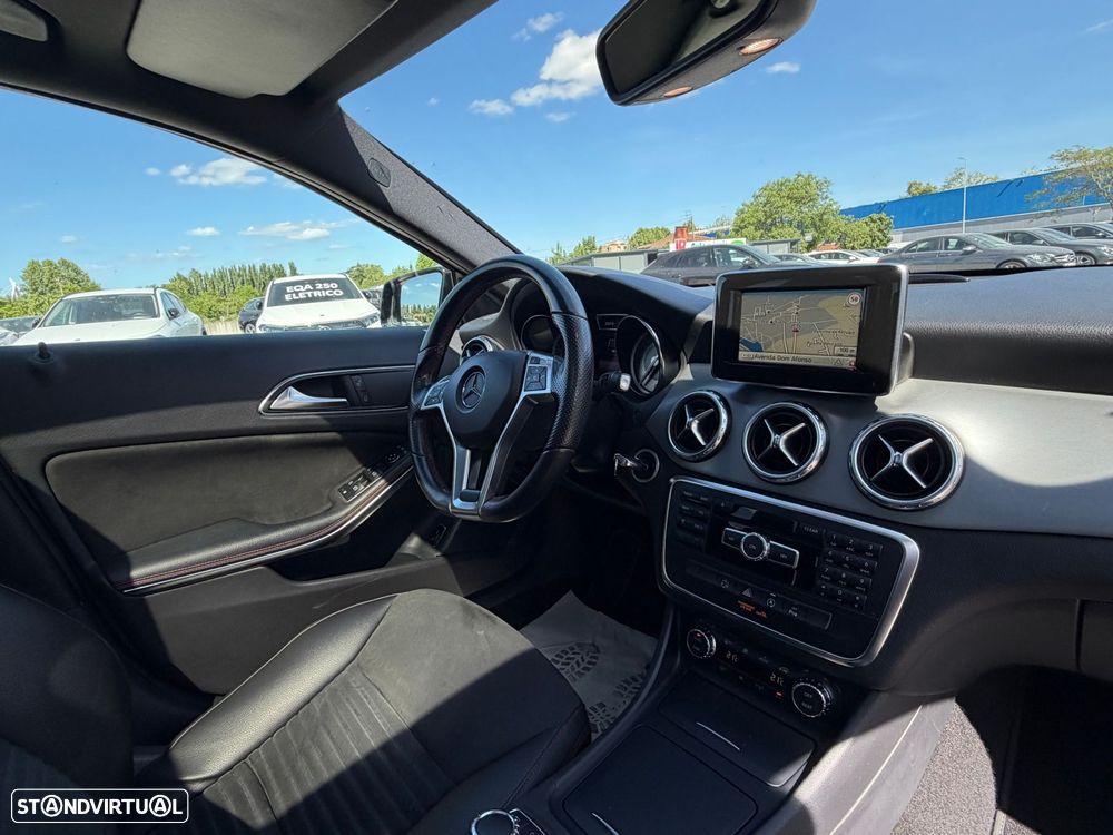 Mercedes-Benz GLA 220 d AMG Line - 11