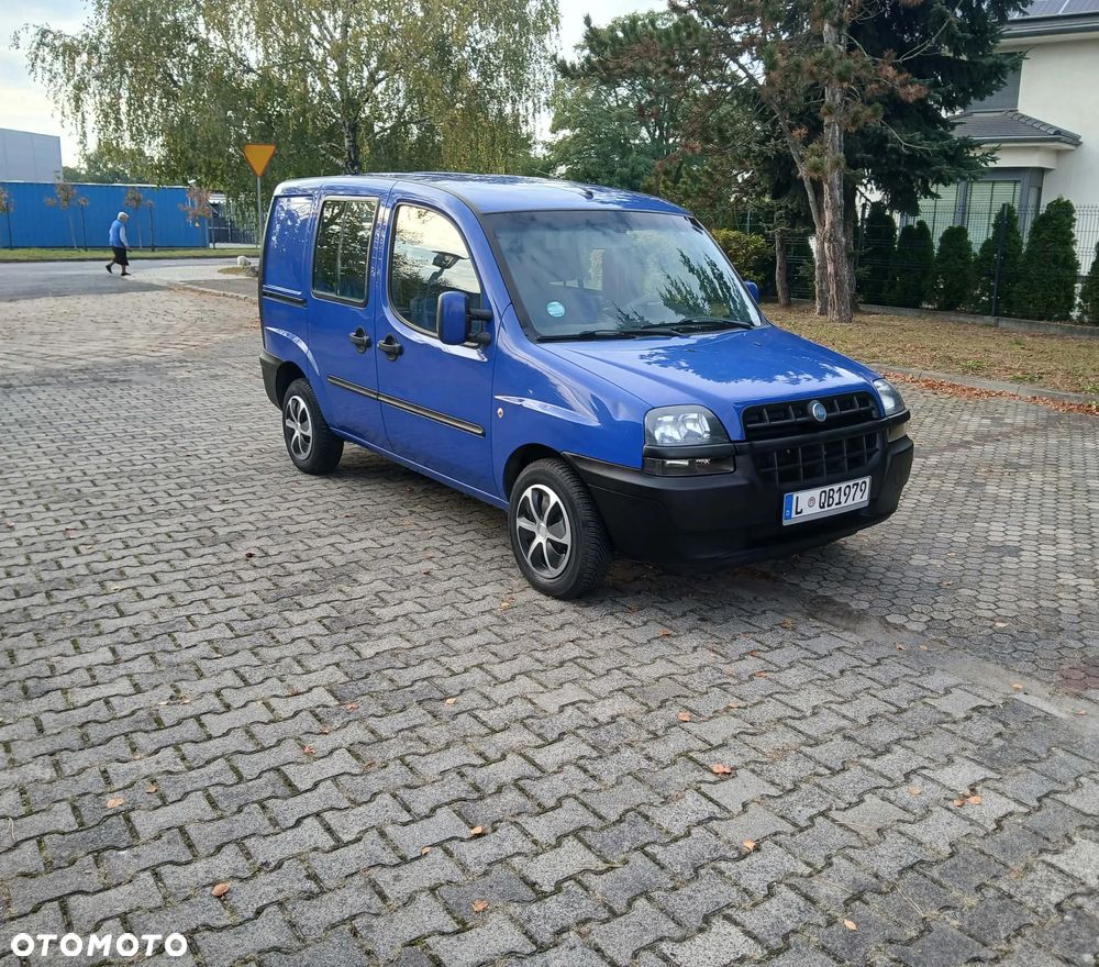 Fiat Doblo 2005 photo 2