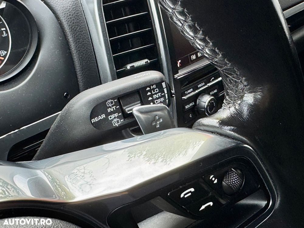 Porsche Cayenne Diesel Platinum Edition - 33