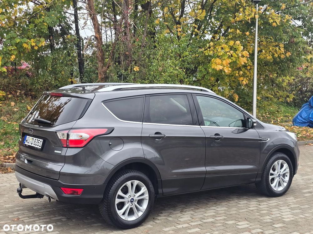 Ford Kuga 1.5 EcoBoost 2x4 Titanium - 40