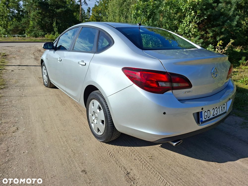 Opel Astra 1.4 T Active EU6 - 3