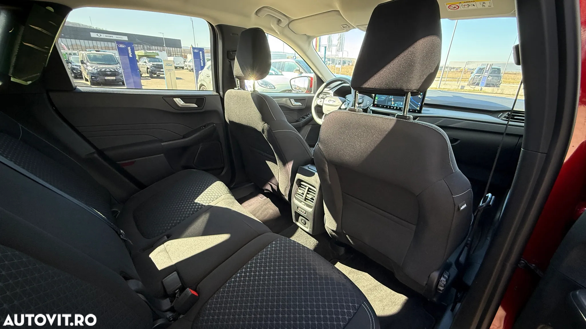 Ford Kuga 1.5 EcoBoost A8 FWD Titanium - 11