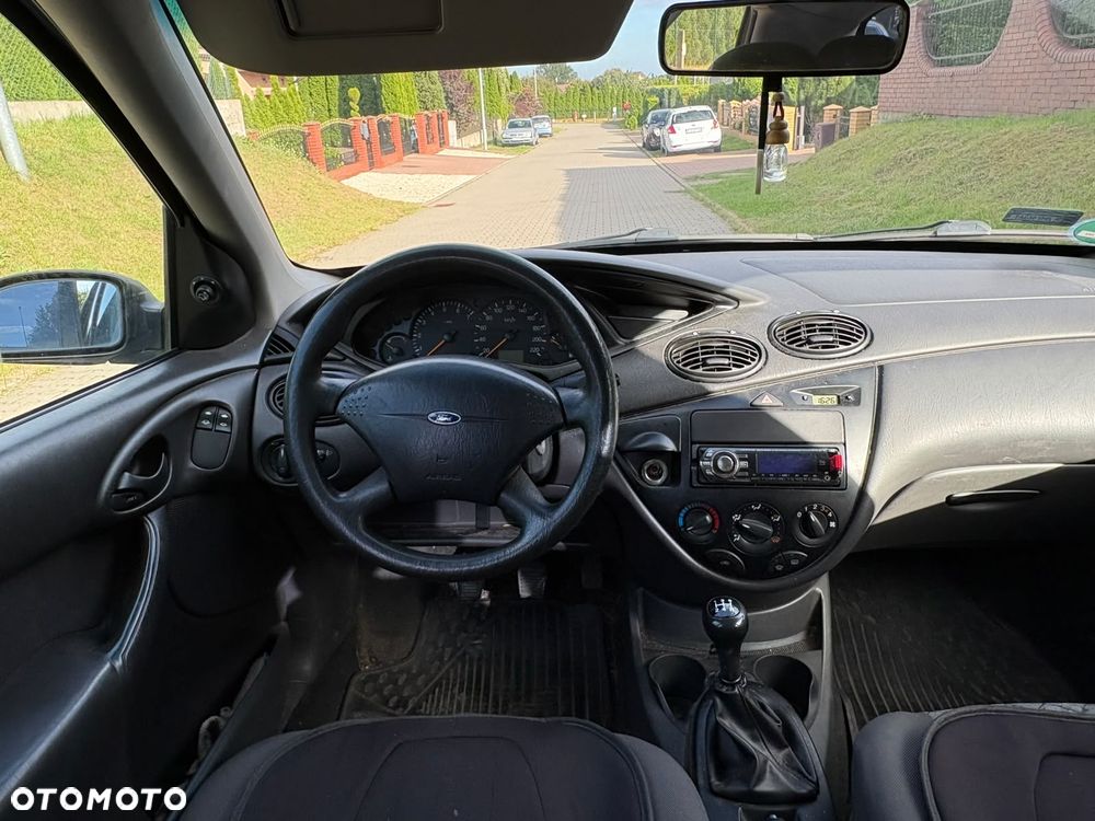 Ford Focus 1.6 Comfort - 16