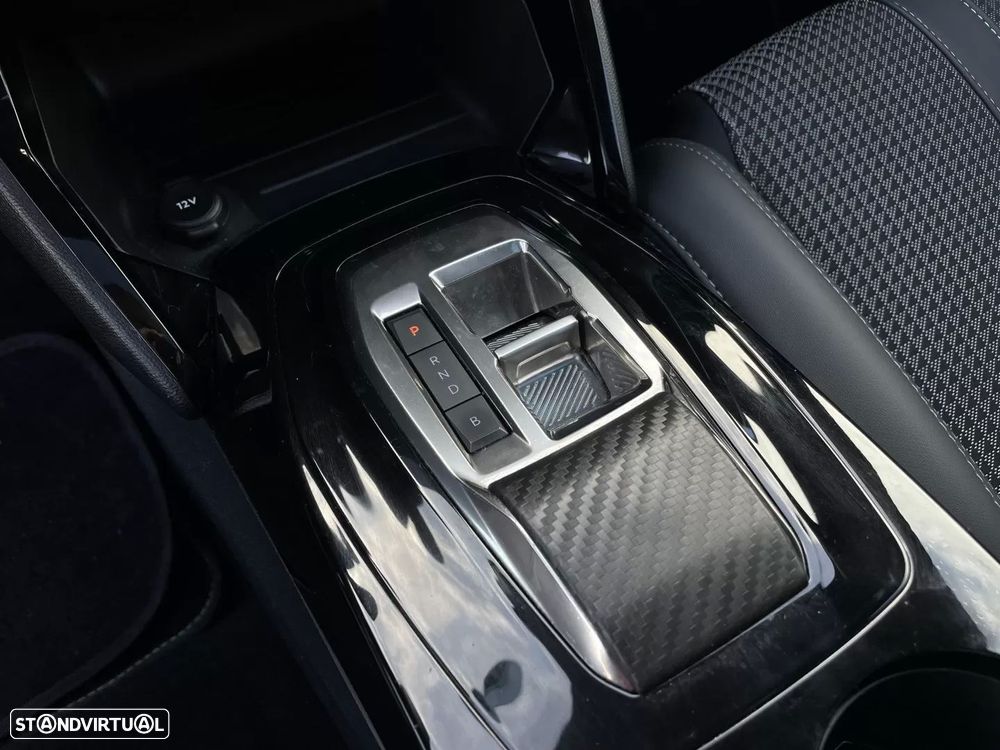 Peugeot e-208 50 kWh GT - 18