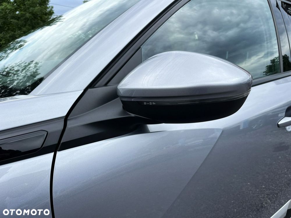 Peugeot 2008 PureTech 130 Allure S&S EAT8 - 30