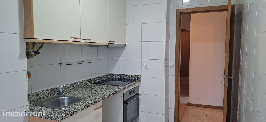 Apartamento T1+1 - Braga - Grande imagem: 5/17