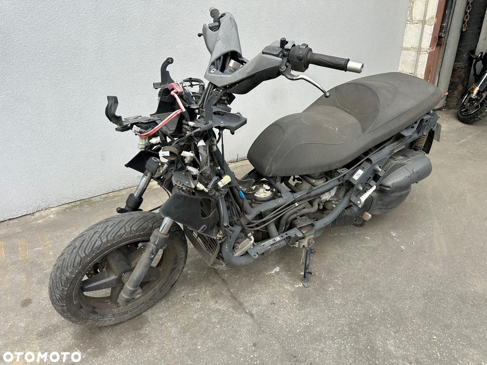 Yamaha X-max - 3