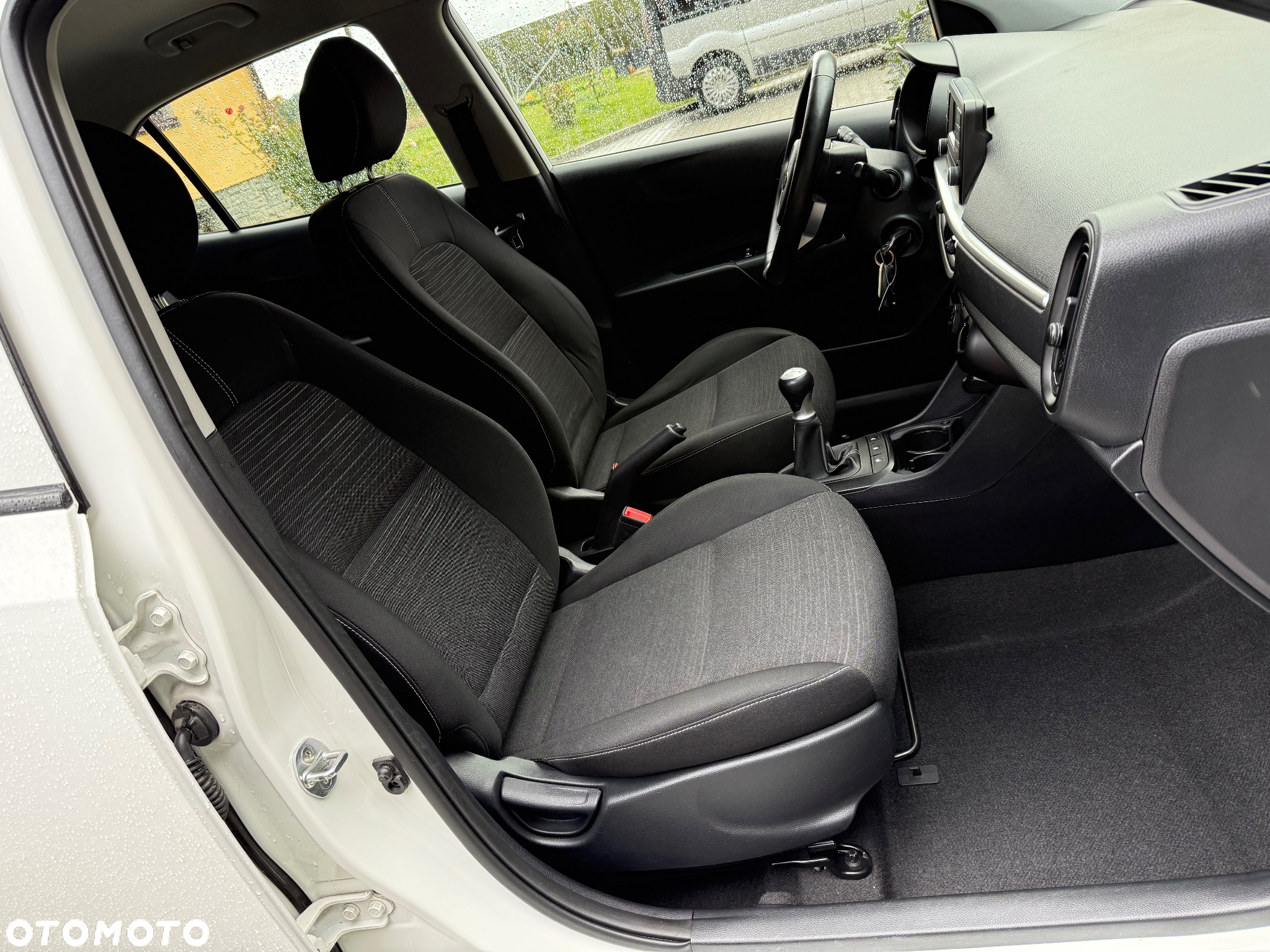 Kia Picanto 1.0 Attract - 13