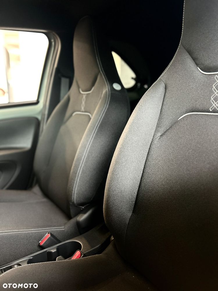 Toyota Aygo X Hybrid 1.5 Style e-CVT - 17