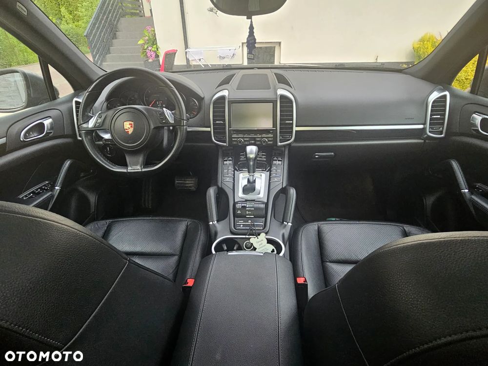 Porsche Cayenne Tiptronic S - 10