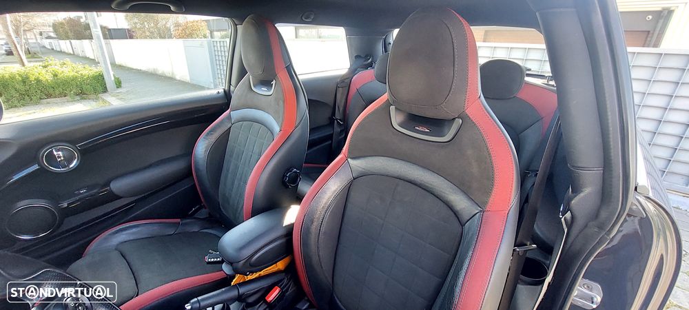 MINI 3 Portas John Cooper Works Auto Desportiva - 9