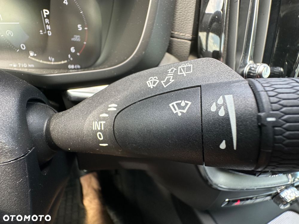 Volvo XC 60 D4 SCR AWD Inscription - 32