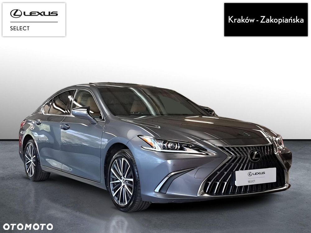 Lexus ES 300h Business Edition - 4