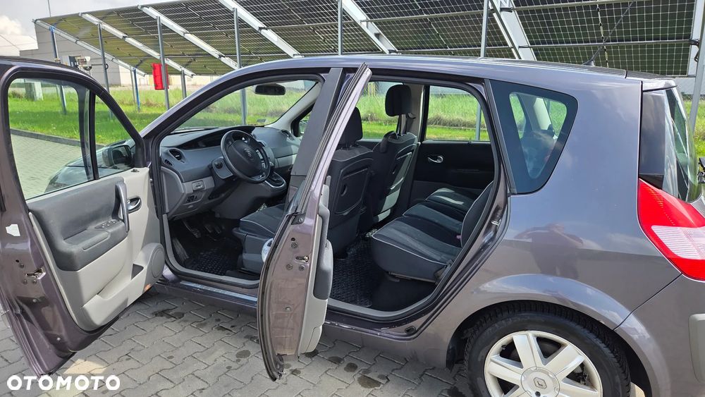 Renault Scenic - 11