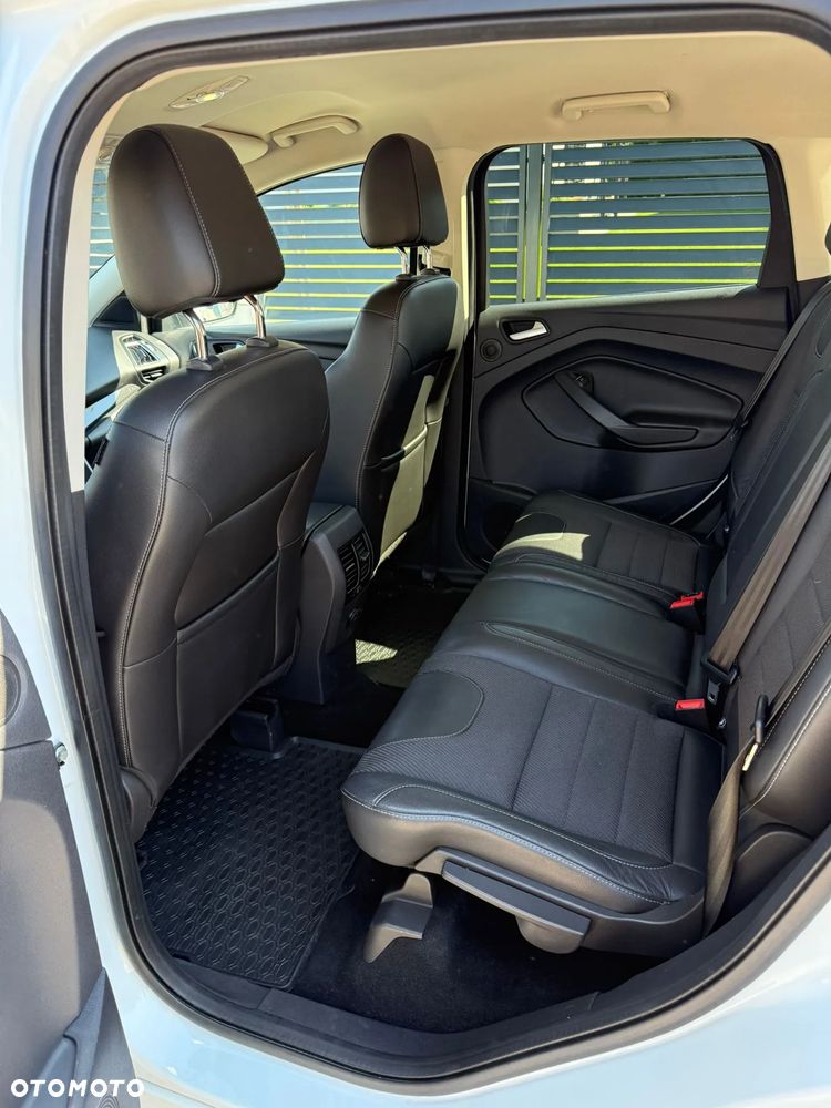 Ford Kuga 2.0 TDCi AWD ST-Line - 12