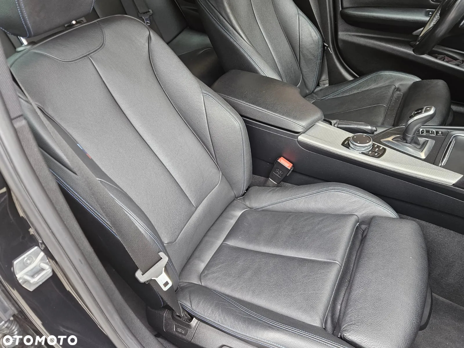 BMW Seria 3 330i xDrive M Sport Shadow - 19